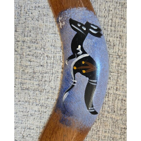 Handcrafted Aboriginal Australian Boomerang With Kangaroo Art By Leonie Roser - Picture 2 of 6